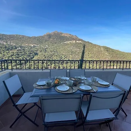 Superbe Vue Avec Piscine Santa-Reparata-di-Balagna
