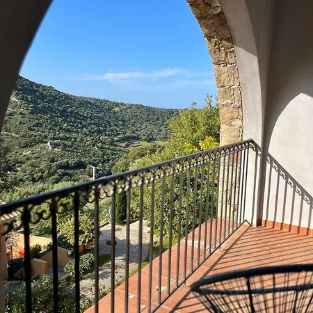 Superbe Vue Avec Piscine