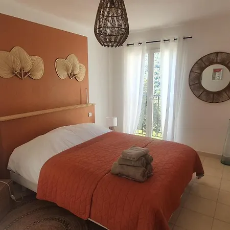 Villa Superbe Vue Avec Piscine *